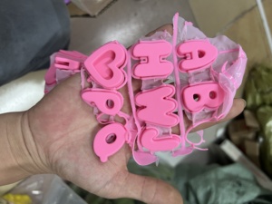 맞춤형 모던하고 우아한 개인화 PVC 레터링 및 참 장식(강아지와 고양이용)-모든 애완동물 목줄과 호환 가능 - Product Image 4