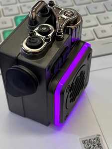 Nuevo Altavoz Portátil <span class=keywords><strong>K5</strong></span> 2026 con RGB, BT5.4, Efectos de Luz, Máximo 32G, Aleación de Zinc Resistente, IPX6 Impermeable, Carga Inalámbrica, Pantalla - Product Image 3