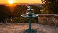 Fontaine d'eau solaire à 3 niveaux, écologique, style Art Déco, avec statue de brume pour bain d'oiseaux, en résine résistante aux intempéries, sur piédestal, pour extérieur