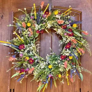 家の装飾と祭りのお祝いのための正面玄関の花輪のためのカラフルな春と夏の造花花輪