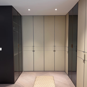 <span class=keywords><strong>Armoire</strong></span> et dressing en bois de luxe moderne sur mesure avec vitrine à bijoux et caractéristiques écologiques - Product Image 3