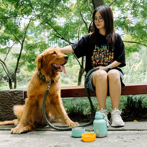 Botella de Agua para Mascotas Everich 2025 ODM 3 en 1, Libre de BPA, Personalizable, con Tazones Desmontables de Acero Inoxidable, a Prueba de Fugas, para Viajes - Product Image 2