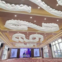 Lustre de plafond en cristal de luxe, design courbé, long et carré, hauteur réglable, commande sans fil, pour hall d'hôtel, banquet