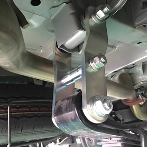 ชุดโช้คอัพหลังแบบยาว Hachi Hachi House Hiace รุ่น P27-04 สำหรับรถยนต์ HIACE ปี 1969-1988 อุปกรณ์ตกแต่งรถยนต์ - Product Image 3