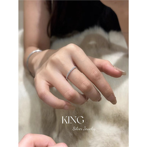 Anillo de Plata King de 28 cm con Media Incrustación de Diamantes, Diseño Simple, para Uso Diario de Mujer - Product Image 5