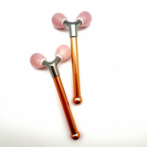 Piedra natural cuarzo rosa Jade rotación de 360 grados masajeador de estiramiento facial rodillo facial 3D - Product Image 6