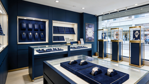 Vitrine réfrigérée avec éclairage LED pour présentation de logo, idéale pour les kiosques de soin <span class=keywords><strong>des</strong></span> sourcils, les magasins de détail et les centres commerciaux - Product Image 2