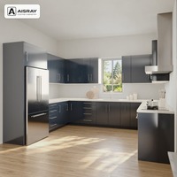 Meuble de cuisine sur mesure à finition ultra brillante, aménagement en U contemporain, rangement par tiroirs, livraison en kit et boîtes de rangement en MDF