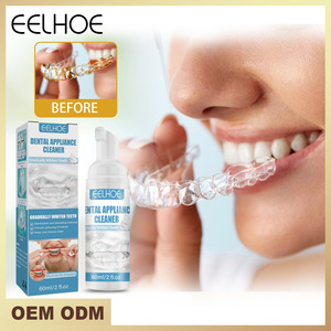 Il detergente per la pulizia della protesi ortodontica in schiuma rimuove le macchie e pulisce con cura il prodotto per la pulizia delle protesi - Product Image 2