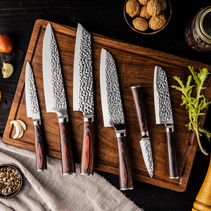 Set di 6 Coltelli da Cucina di Alta Qualità con Manico in Legno e Lama in Acciaio Inossidabile ad Alto Contenuto di Carbonio - Product Image 4