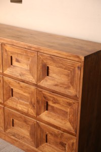 Meuble d'appoint moderne en bois massif, bois d'aulne, bois de cerisier, teck africain, durable, sur mesure, pour le rangement dans le salon - Product Image 3