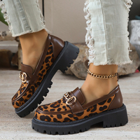 Chaussures plates léopard pour femmes en gros, mocassins sexy à chaîne décorative, mules confortables à boucle Mary Jane, chaussures de luxe pour femmes