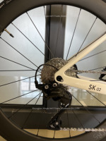 Vélo de route en fibre de carbone 700C, 24 vitesses, frein à disque hydraulique, jeu de roues en carbone, 7,8 kg, guidon en carbone, vélo de course pour adultes