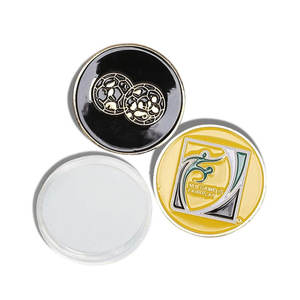 Ucuz tek özel metal 2d yumuşak emaye spor futbol futbol meydan sikke ile kapsül - Product Image 3