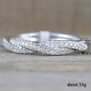 Anello da Donna con Corda Intrecciata e Micro Pavé di Zirconi, Semplice e alla Moda, Impilabile, Versatile, Gioiello da Dito, Regalo - Product Image 3