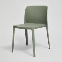 Chaise d'accueil pour restaurant et cantine avec renfort UV en fibre de verre polypropylène vierge