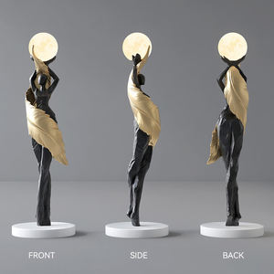 Scultura di arte della ragazza della resina con la piuma e la luce della luna figurina elegante moderna per la decorazione della casa del salotto - Product Image 2