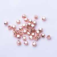 Perles entretoises cubiques à facettes en laiton plaqué or 18 carats, 3mm/4mm, 100 pièces/paquet, perles en vrac pour la fabrication de bracelets DIY