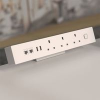 Prise de bureau à fixation sur bureau avec ports USB Type-A et Type-C de type UK 10A