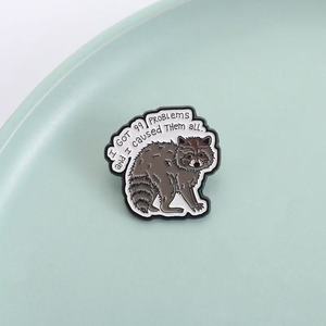 Broches de Aleación de Zinc con Esmalte de Mapache de Dibujos Animados, 'Tengo 99 Problemas, Yo Los Causé a Todos', Insignias de Solapa, Joyería, Regalos - Product Image 2