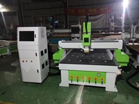 Máquina de Grabado CNC de Sobremesa con Adsorción al Vacío 1325 - Utilizada para la Fabricación de Muebles con Diversos Tipos de Tableros