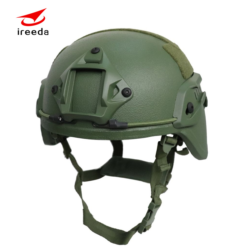 Противоударный шлем из баллистического арамидного волокна