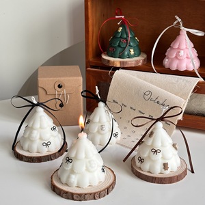 Lanjo Accesorios para Fotos, Velas Aromáticas de Cera de Soja con Diseño de Árbol de Navidad, Lazo Pintado a Mano y Osito de Peluche - Acción de Gracias, Cumpleaños - Product Image 1