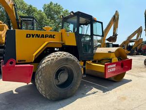 Compacteur routier Dynapac CA30D d'occasion, rouleau à pneus, moteur diesel, pompe, compacteur d'occasion d'origine, rouleau à tambour unique, en stock - Product Image 3