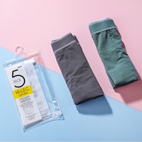 Sacs d'emballage en tissu auto-scellants UniOne personnalisés avec logo pour sous-vêtements, chaussettes, leggings, vêtements, avec cintres et poignée de transport