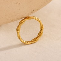 Bague en corde torsadée personnalisée en acier inoxydable plaqué or 18 carats à la mode superposition de bijoux de mariage texturés à porter quotidiennement