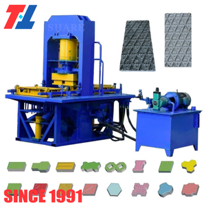Machine <span class=keywords><strong>de</strong></span> moulage entièrement automatique pour blocs <span class=keywords><strong>de</strong></span> pavés en plastique emboîtables, machine <span class=keywords><strong>de</strong></span> fabrication <span class=keywords><strong>de</strong></span> briques en plastique avec contrôle PLC - Product Image 1