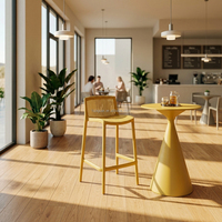 Ensemble de mobilier de bar extérieur moderne pour café et bistro, comprenant des tabourets de bar empilables en plastique et une table, résistant aux intempéries pour terrasse extérieure