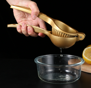 Exprimidor de Cítricos Manual Profesional DFE03, de Aleación de Zinc Dorada, Exprimidor de Limones y Limas, Accesorio Resistente para Botas de Senderismo - Product Image 4