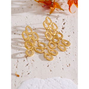 Jinyate 872 Trendy <span class=keywords><strong>orecchini</strong></span> pendenti a <span class=keywords><strong>cerchio</strong></span> in metallo PVD placcato oro 18K impermeabili in <span class=keywords><strong>acciaio</strong></span> inossidabile per gioielli da donna - Product Image 3