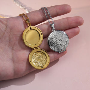 Collier Pendentif Double Face Texturé Porte-Photo pour Femme, Couleur <span class=keywords><strong>Or</strong></span>, Médaillon Cœur, Ras-du-Cou Fleur, Cadeau Couple - Product Image 4