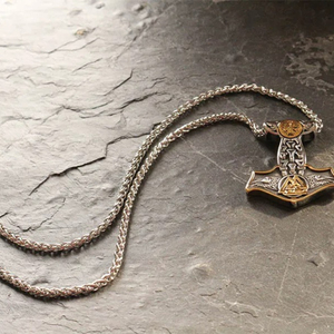 Collier corbeau de la <span class=keywords><strong>mythologie</strong></span> nordique, pendentif marteau viking pour hommes, pendentif triangulaire Vegvisir, pendentif slavique, bijoux scandinaves en acier inoxydable - Product Image 4