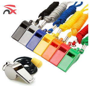 Sifflet multicolore avec cordons pour diverses occasions, y compris les activités de groupe et le port quotidien - Product Image 3