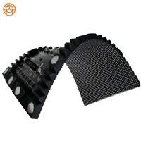 Offre spéciale personnalisée P3.07 Flexible LED Écran d'affichage mural vidéo Forme spéciale Module LED souple pour l'orientation Affichage de bienvenue