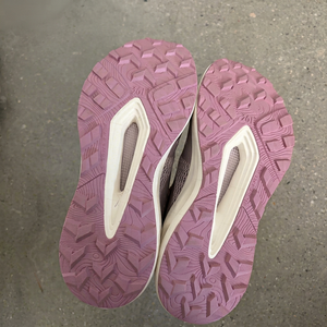 รองเท้าส้นสูง 361 แบรนด์ดัง ของแท้ มือสอง พื้น Vibram PU เป็นมิตรกับสิ่งแวดล้อม สวมใส่สบาย เหมาะสำหรับทุกฤดูกาล สำหรับทั้งชายและหญิง - Product Image 1