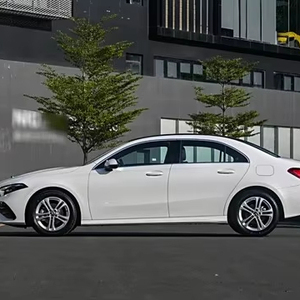 Merce des-ben <span class=keywords><strong>z</strong></span> Classe <span class=keywords><strong>A</strong></span> 2025 <span class=keywords><strong>A</strong></span> 180 L Berline à quatre portes et cinq places Voiture à moteur à essence Voitures neuves à prix réduits - Product Image 2