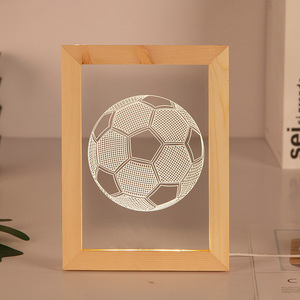 Có thể sạc lại <span class=keywords><strong>LED</strong></span> sồi gỗ hiển thị hình ảnh 3D <span class=keywords><strong>Acrylic</strong></span> khung với cảm ứng trắng ấm cảm biến đêm Đèn trang trí hiển thị - Product Image 5