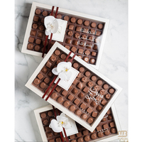 Boîte à bonbons en papier personnalisée vide pour chocolats, boîtes cadeaux pour chocolats aux fraises, boîtes à truffes avec couvercle transparent