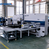 Elektrik Panoları için Yüksek Hassasiyetli Sac Levhaları İşleme Amaçlı Sağlam Mekanik CNC Taret Punch Makinesi 32 İstasyonlu