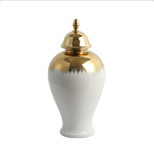 Wit vergulde keramische vaas, grensoverschrijdende speciale algemene woonkamer- en homestay-ornamenten, licht luxe vaasdecoraties, China - Product Image 5
