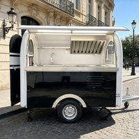 Camion de restauration rapide extérieur entièrement équipé pour la vente de crêpes, desserts et café