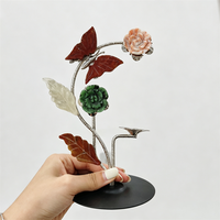Ornement Papillon Fleur Sculpté à la Main avec Support Métallique et Pierres Précieuses Mélangées en Fluorite pour Décoration de Table Domestique - Vente Chaude