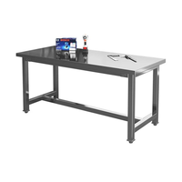 Table de travail de cuisine commerciale en acier inoxydable multi-niveaux robuste avec étagères de rangement pour la préparation des aliments dans les restaurants