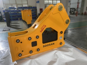 Martillo Hidráulico SOOSAN SB81A con Acumulador, Tipo Lateral, para Demolición de Rocas Duras, Cincel de 140 mm, para Excavadoras de 18-26 Toneladas - Product Image 2
