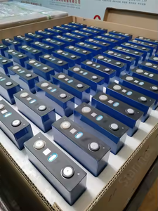 Призматический элемент 3,2 В 100Ah 105ah <span class=keywords><strong>90ah</strong></span> 4000 для солнечной батареи - Product Image 5