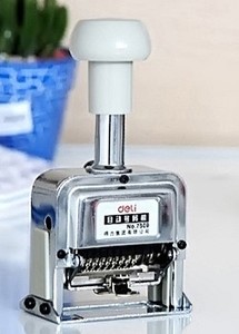 Deli <span class=keywords><strong>12</strong></span> dígitos de manos automático máquina de numeración - Product Image 6